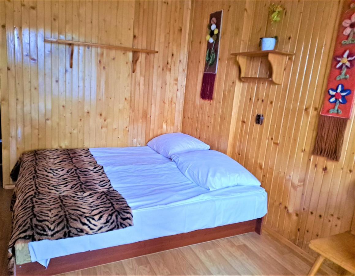 "Harnas" Zab-Bustryk Hotel Værelse billede
